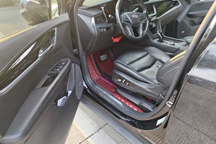 Used Cadillac XT5 2020 Revised Version 28T Luxury Edition Driver Seat
