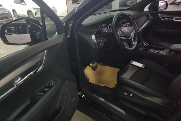 Used Cadillac XT5 2020 28T Tech Edition Driver Seat