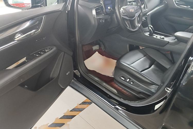 Used Cadillac XT5 2020 Revised Version 28T Luxury Edition Driver Seat