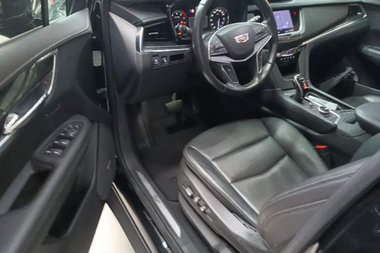 Used Cadillac XT5 2020 Revised Version 28T Luxury Edition Driver Seat