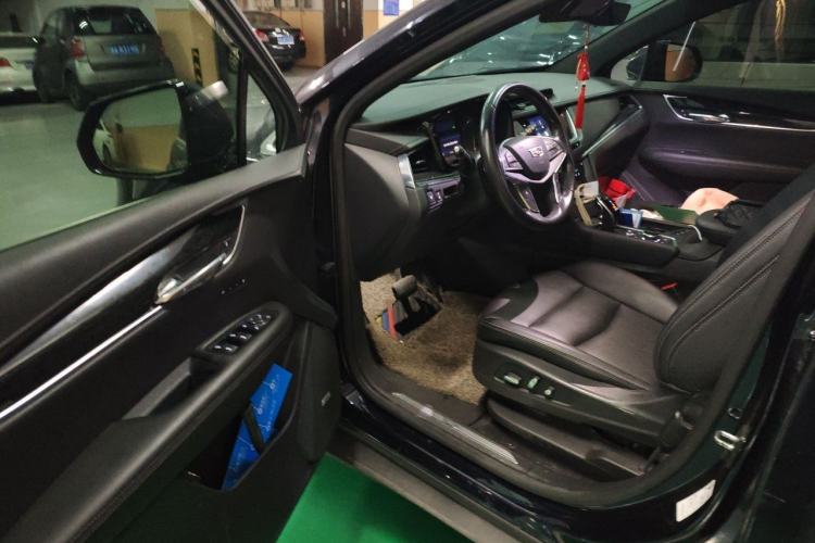Used Cadillac XT5 2020 Revised Version 28T Luxury Edition Driver Seat