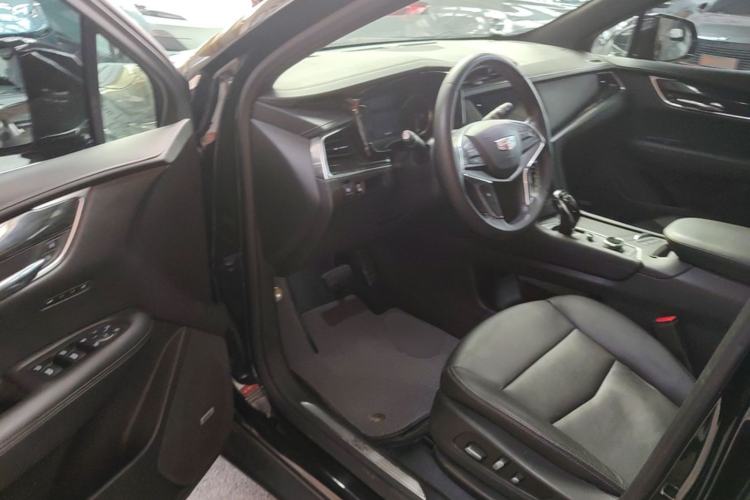 Used Cadillac XT5 2020 Revised Version 28T Luxury Edition Driver Seat