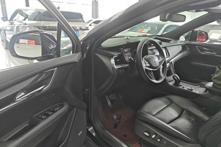 Used Cadillac XT5 2020 Revised Version 28T Luxury Edition Driver Seat