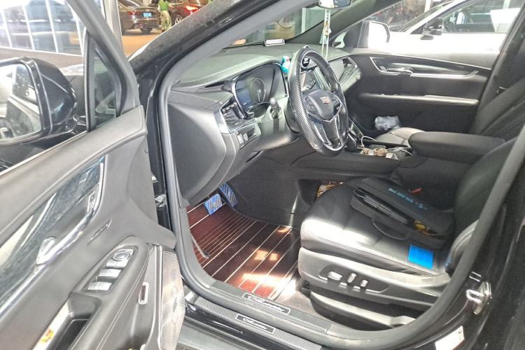 Used Cadillac XT5 2020 Revised Version 28T Luxury Edition Driver Seat