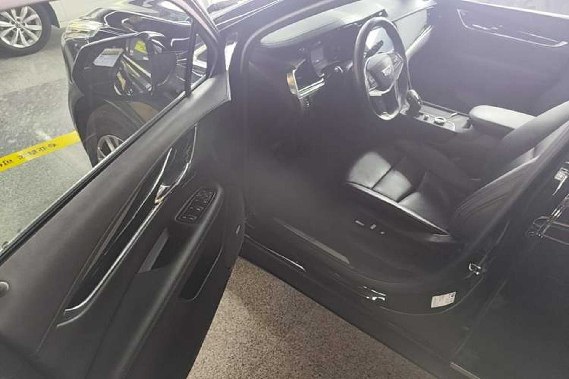 Used Cadillac XT5 2020 Revised Version 28T Luxury Edition Driver Seat