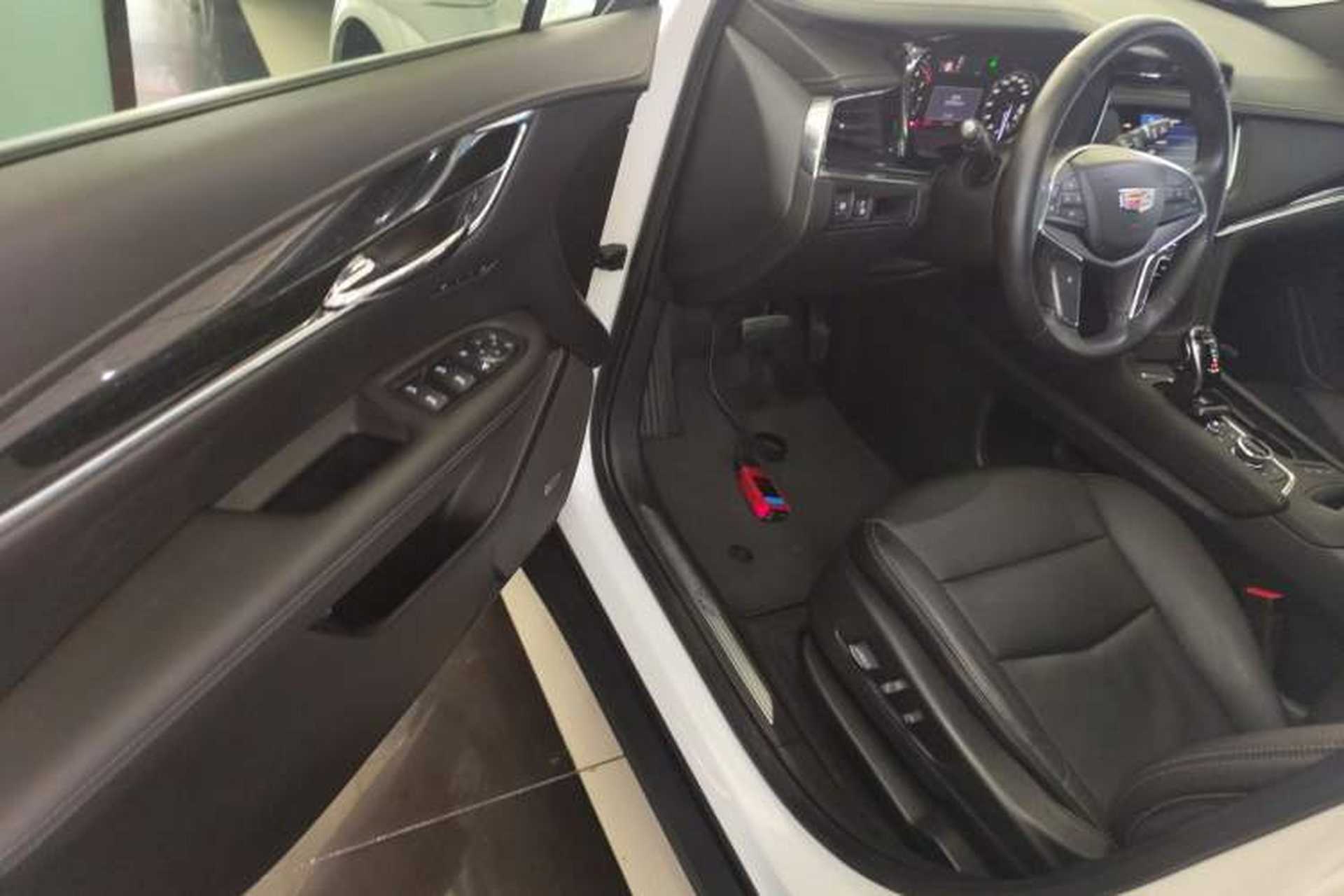 Used Cadillac XT5 2020 Revised Version 28T Luxury Edition Driver Seat