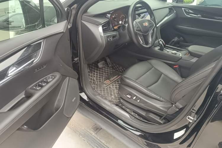 Used Cadillac XT5 2020 Revised Version 28T Luxury Edition Driver Seat