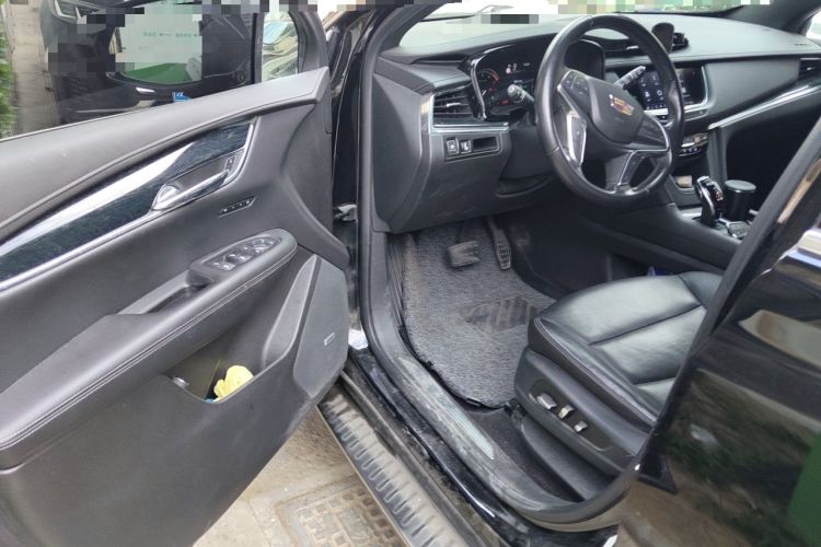 Used Cadillac XT5 2020 28T Luxury Version Driver Seat