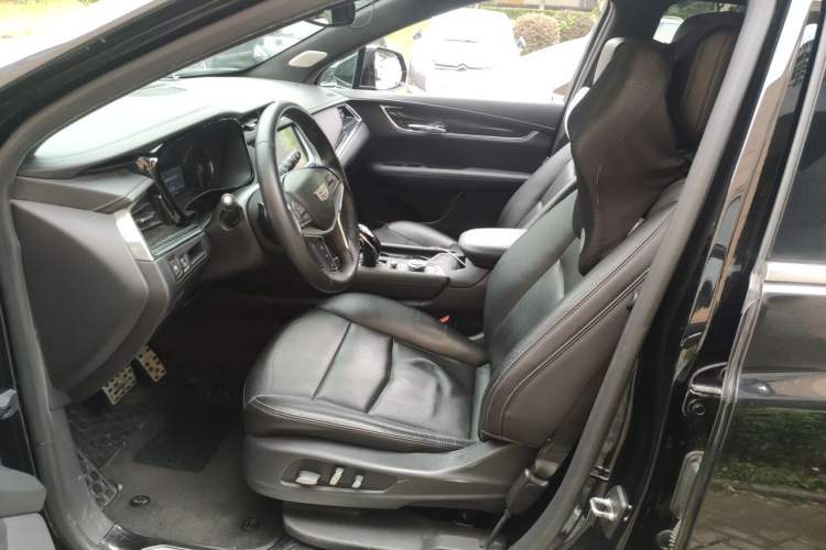 Used Cadillac XT5 2020 28T Luxury Version Driver Seat