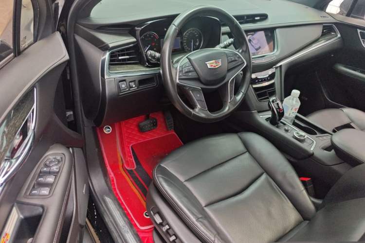 Used Cadillac XT5 2020 28T Luxury Version Driver Seat