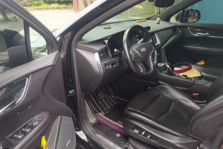 Used Cadillac XT5 2020 Revised Version 28T Luxury Edition Driver Seat