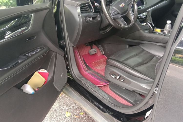 Used Cadillac XT5 2020 28T Luxury Version Driver Seat