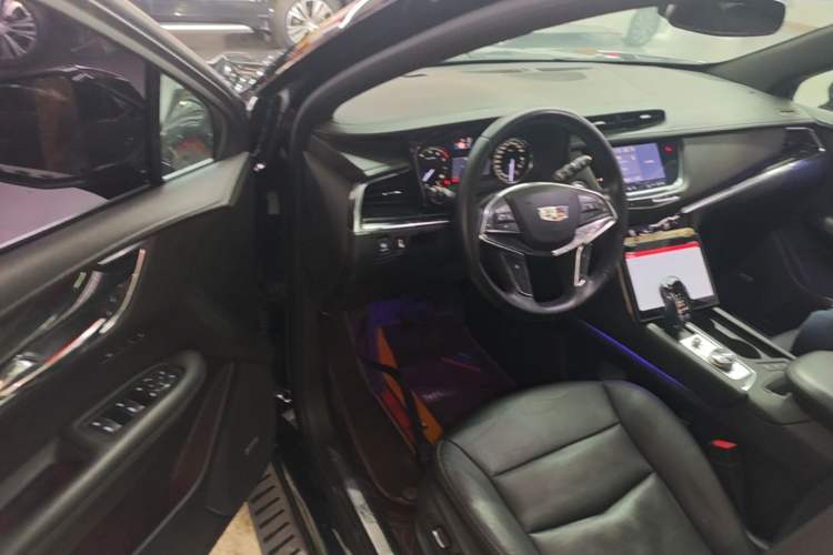Used Cadillac XT5 2020 28T Luxury Version Driver Seat