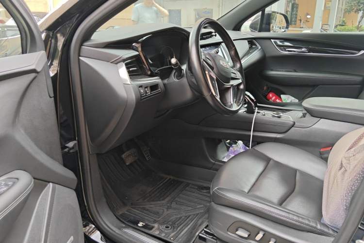 Used Cadillac XT5 2020 Revised Version 28T Luxury Edition Driver Seat