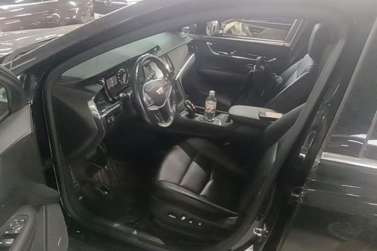 Used Cadillac XT5 2020 Revised Version 28T Luxury Edition Driver Seat