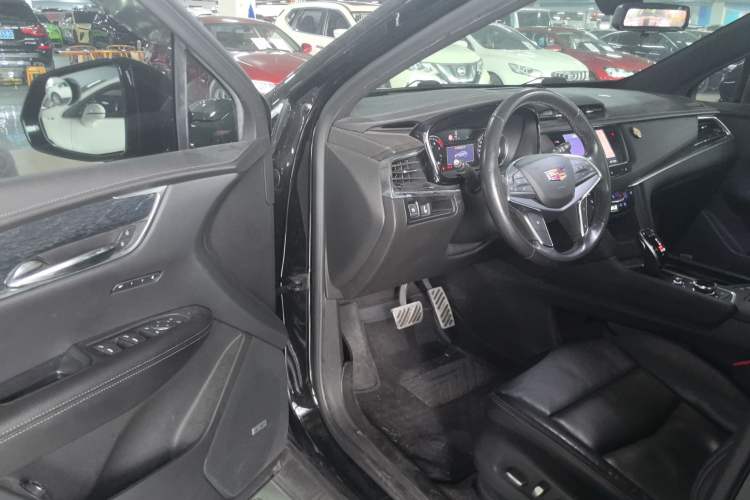 Used Cadillac XT5 2020 28T Luxury Version Driver Seat