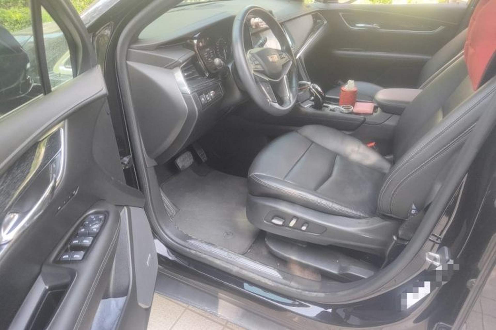 Used Cadillac XT5 2020 28T Luxury Version Driver Seat