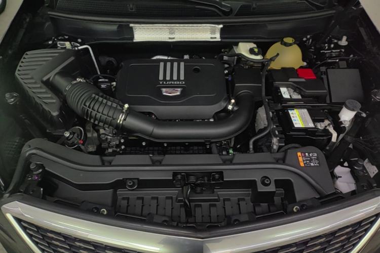 Used Cadillac XT5 2020 28T Tech Edition Engine Bay