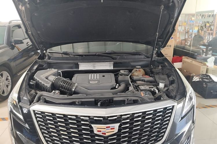 Used Cadillac XT5 2020 Revised Version 28T Luxury Edition Engine Bay