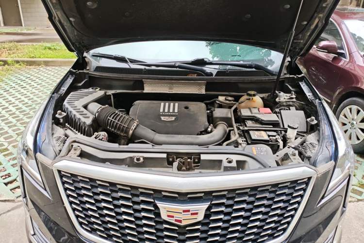 Used Cadillac XT5 2020 28T Luxury Version Engine Bay