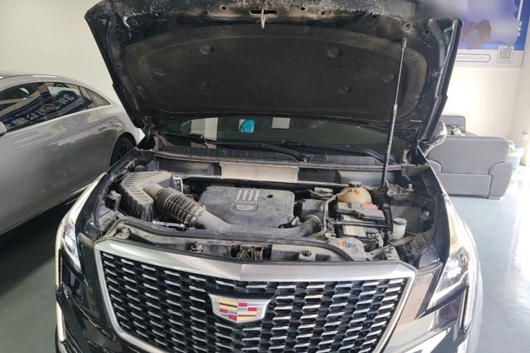 Used Cadillac XT5 2020 Revised Version 28T Luxury Edition Engine Bay