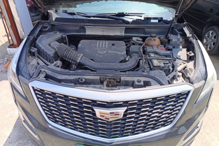 Used Cadillac XT5 2020 28T Luxury Version Engine Bay