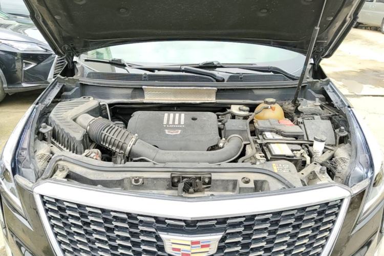 Used Cadillac XT5 2020 28T Luxury Version Engine Bay