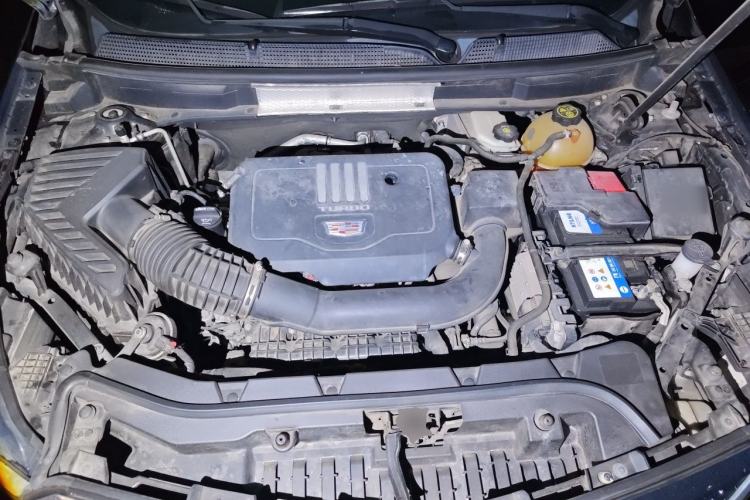 Used Cadillac XT5 2020 28T Luxury Version Engine Bay