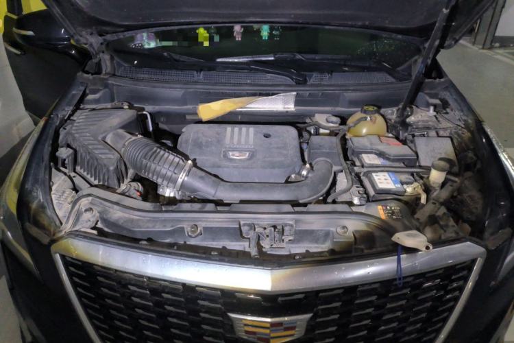 Used Cadillac XT5 2020 28T Luxury Version Engine Bay