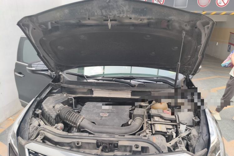 Used Cadillac XT5 2020 28T Luxury Version Engine Bay