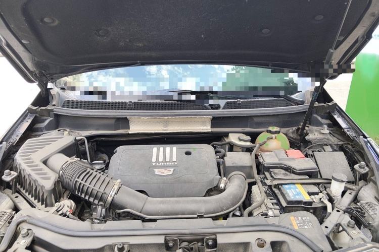 Used Cadillac XT5 2020 28T Luxury Version Engine Bay