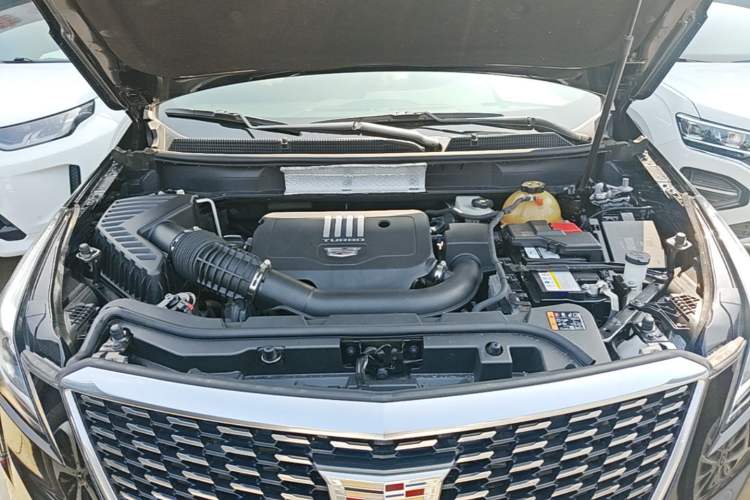 Used Cadillac XT5 2020 Revised Version 28T Luxury Edition Engine Bay