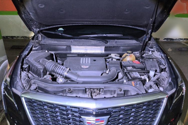 Used Cadillac XT5 2020 Revised Version 28T Luxury Edition Engine Bay