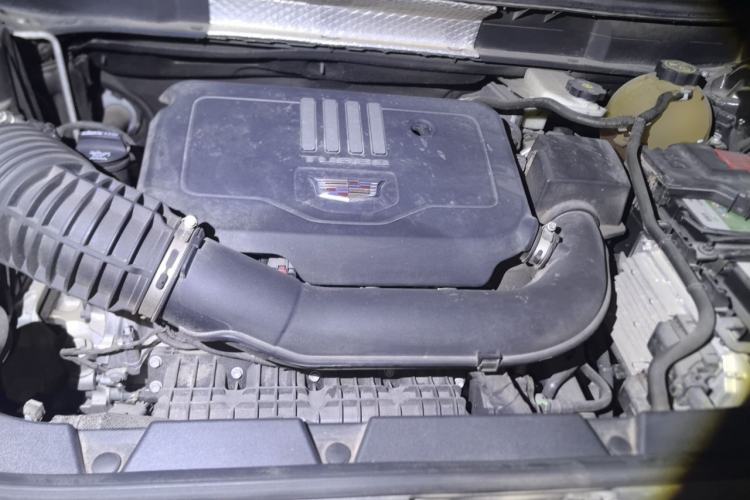 Used Cadillac XT5 2020 28T Luxury Version Engine Bay