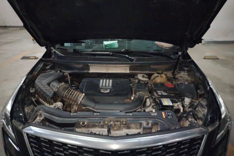 Used Cadillac XT5 2020 28T Tech Edition Engine Bay
