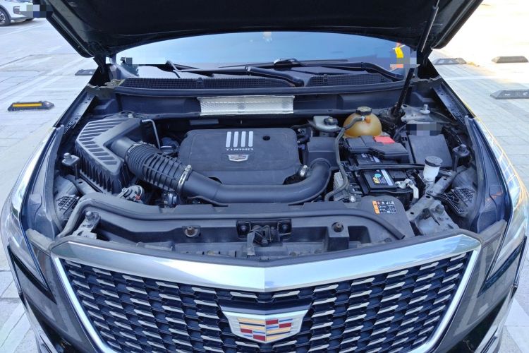 Used Cadillac XT5 2020 Revised Version 28T Luxury Edition Engine Bay