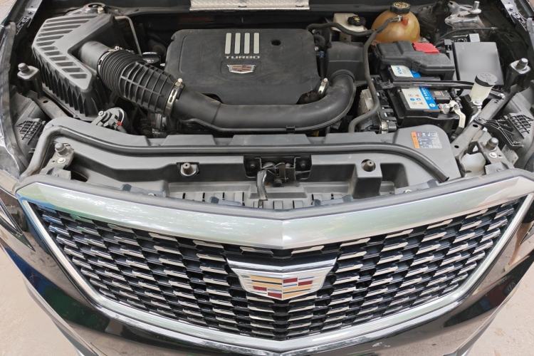 Used Cadillac XT5 2020 28T Luxury Version Engine Bay