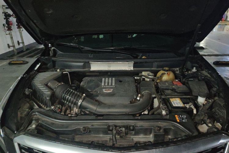 Used Cadillac XT5 2020 28T Luxury Version Engine Bay