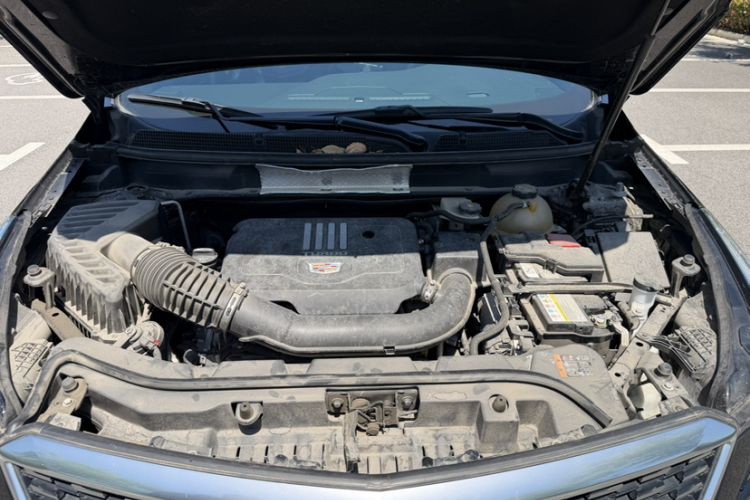 Used Cadillac XT5 2020 28T Luxury Version Engine Bay