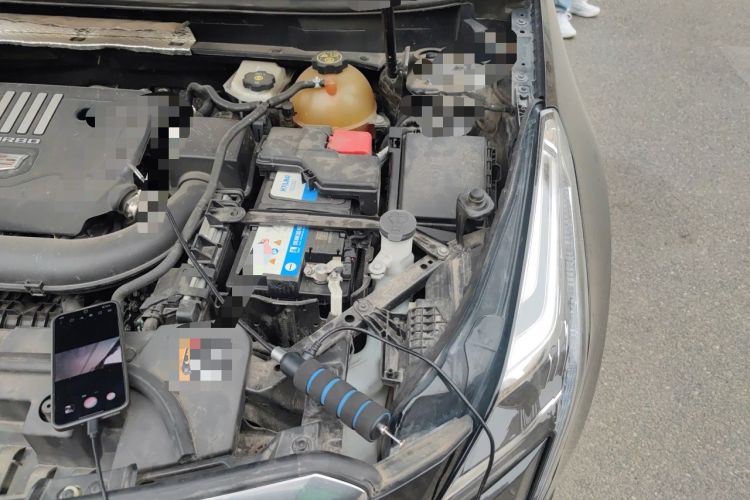 Used Cadillac XT5 2020 28T Four-Wheel Drive Tech Version Engine Bay Left