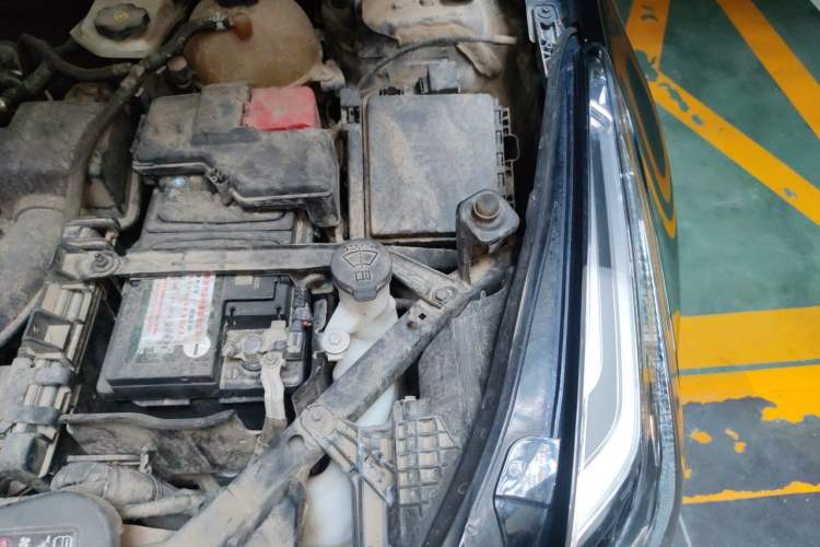 Used Cadillac XT5 2020 28T Four-Wheel Drive Luxury Version Engine Bay Left