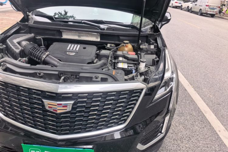 Used Cadillac XT5 2020 28T Luxury Version Engine Bay Left