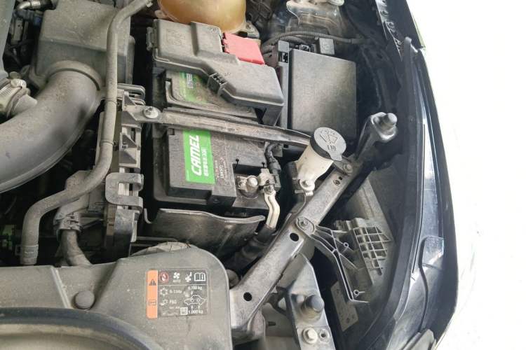 Used Cadillac XT5 2020 28T Luxury Version Engine Bay Left