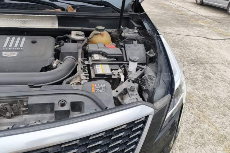 Used Cadillac XT5 2020 Revised Version 28T Four-Wheel Drive Luxury Edition Engine Bay Left