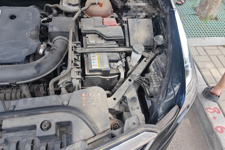 Used Cadillac XT5 2020 Revised Version 28T Luxury Edition Engine Bay Left