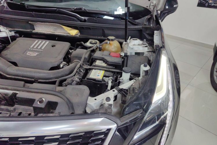 Used Cadillac XT5 2020 28T Four-Wheel Drive Luxury Version Engine Bay Left