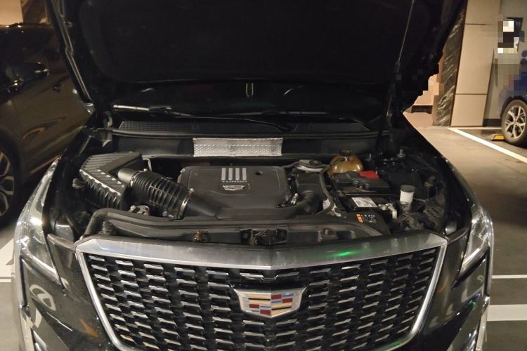 Used Cadillac XT5 2020 28T Luxury Version Engine Bay