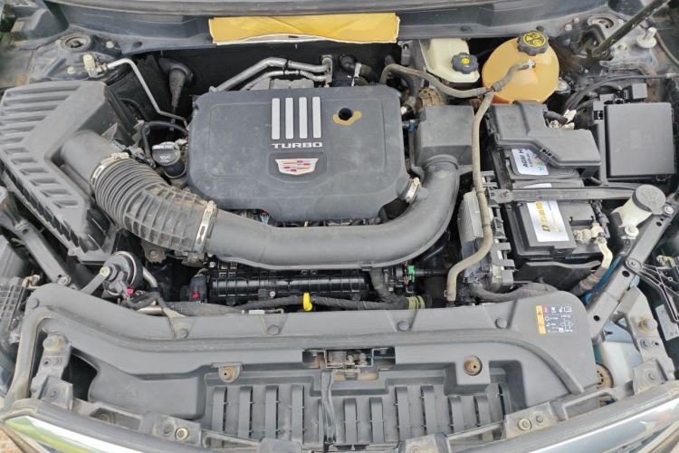 Used Cadillac XT5 2020 28T Luxury Version Engine Bay