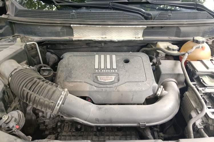 Used Cadillac XT5 2020 28T Luxury Version Engine Bay