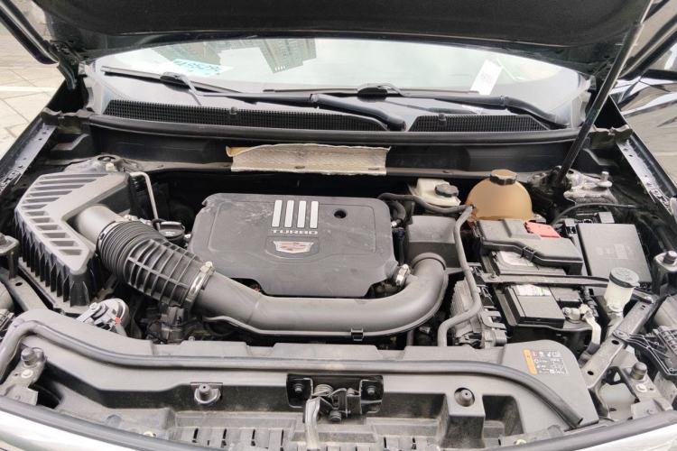 Used Cadillac XT5 2020 28T Luxury Version Engine Bay